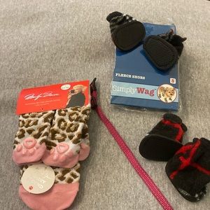 Matching mommy and pup socks and fleece shoes for your furbaby. Size sm